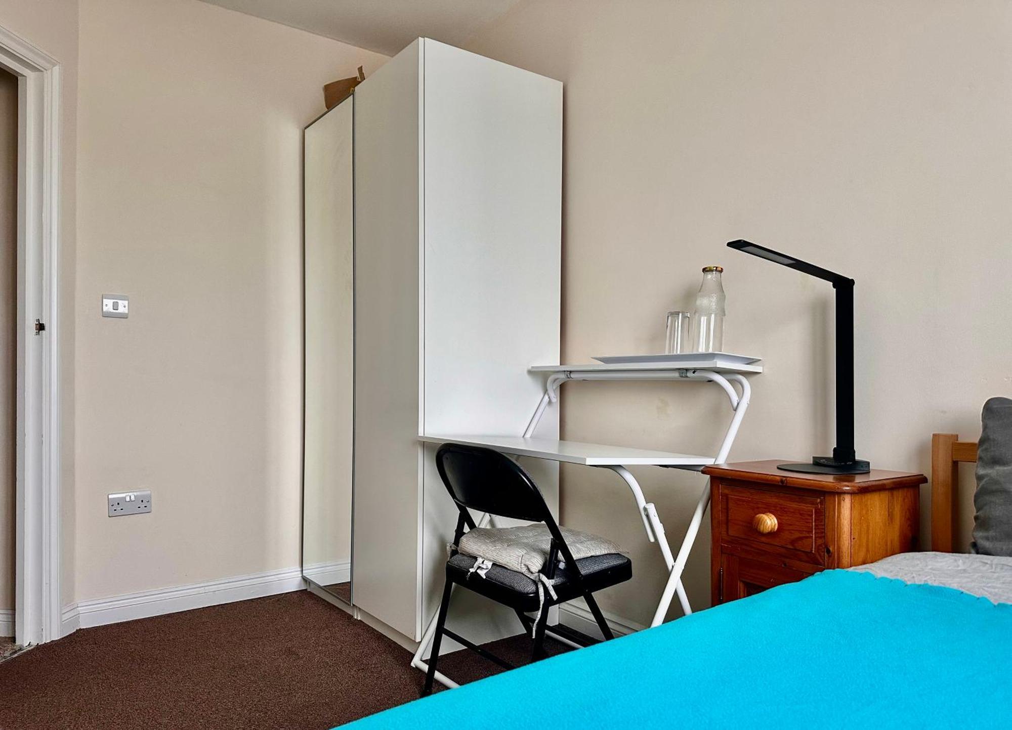 Romford Retreat Homestay Eksteriør billede